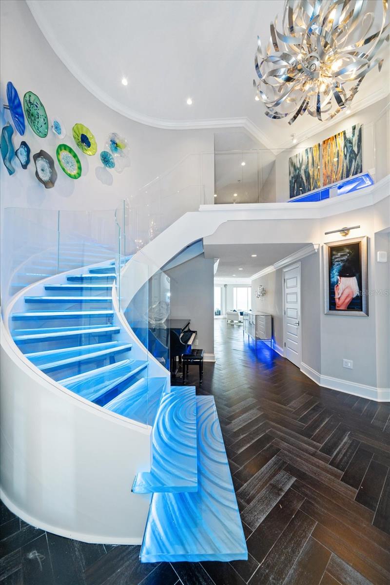 100 Bch Dr #1900 ST PETERSBURG, FL 33701