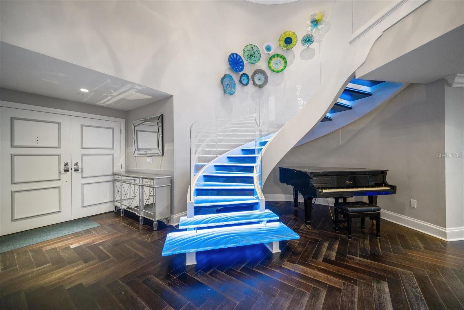 100 Bch Dr #1900 ST PETERSBURG, FL 33701