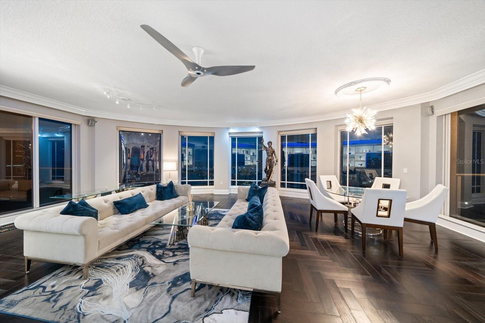 100 Bch Dr #1900 ST PETERSBURG, FL 33701