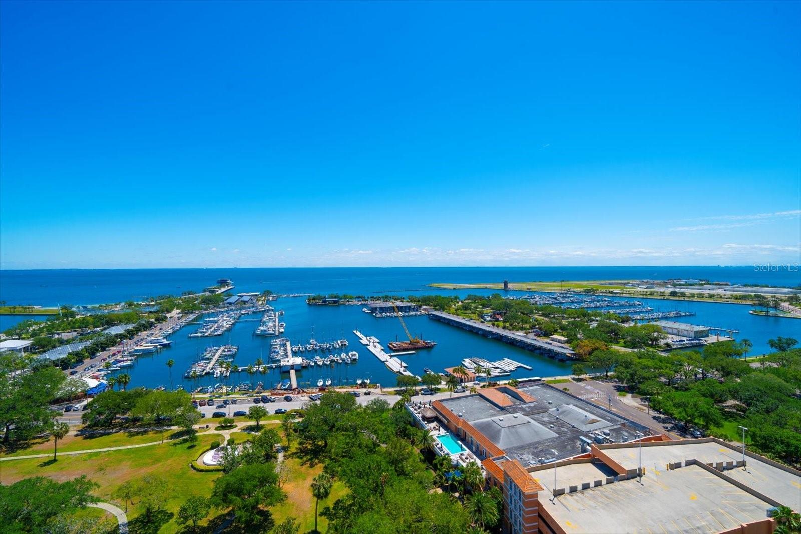 100 Bch Dr #1900 ST PETERSBURG, FL 33701