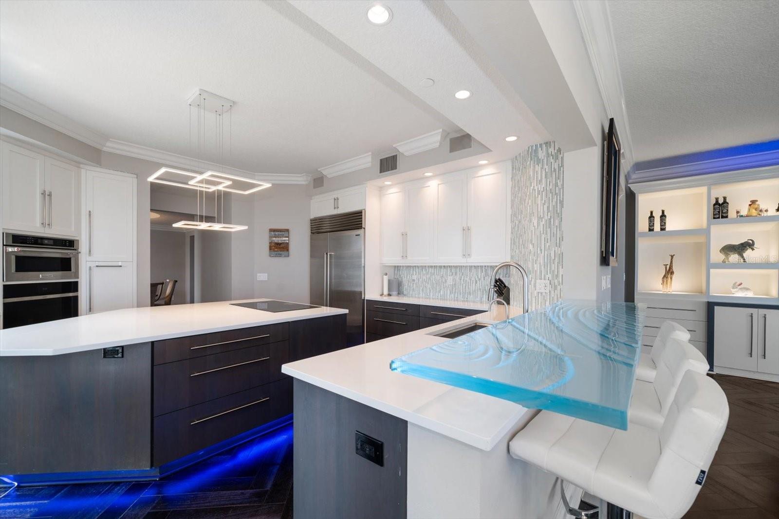 100 Bch Dr #1900 ST PETERSBURG, FL 33701