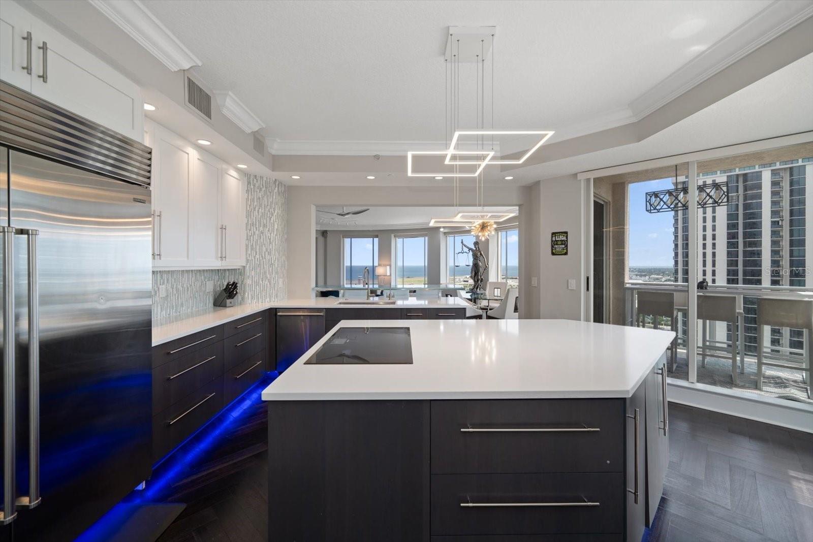 100 Bch Dr #1900 ST PETERSBURG, FL 33701