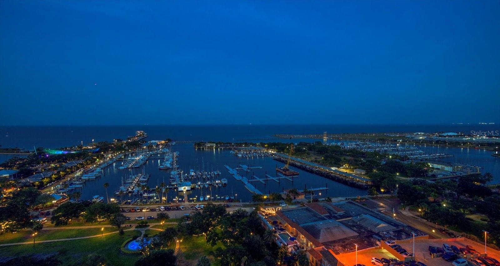 100 Bch Dr #1900 ST PETERSBURG, FL 33701