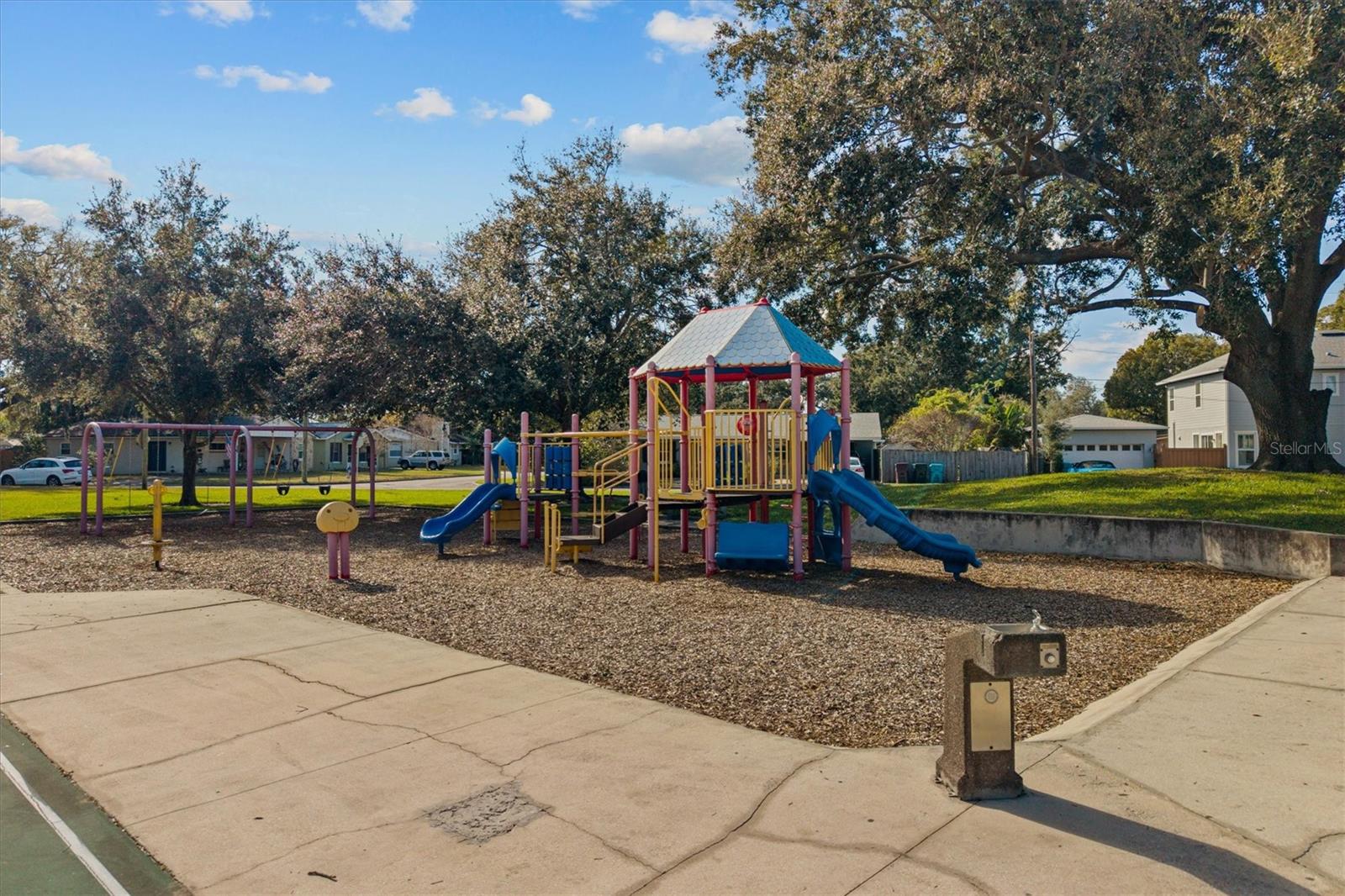 1135 SHADY Ln Dr ORLANDO, FL 32804