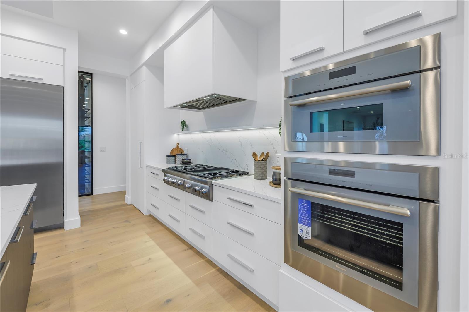 2081 MICHIGAN Ave ST PETERSBURG, FL 33703