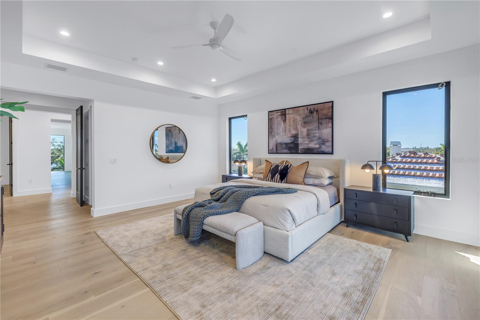 2081 MICHIGAN Ave ST PETERSBURG, FL 33703