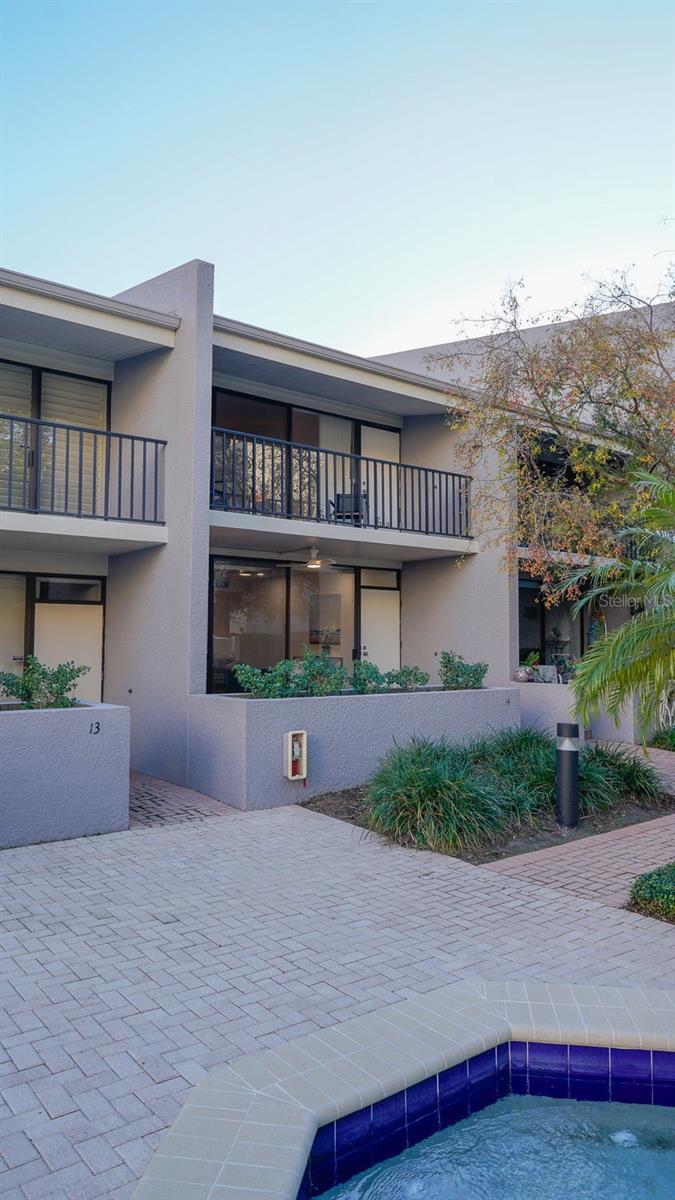 301 2ND St #14 ST PETERSBURG, FL 33701