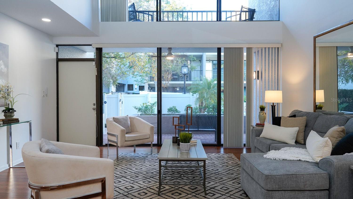 301 2ND St #14 ST PETERSBURG, FL 33701