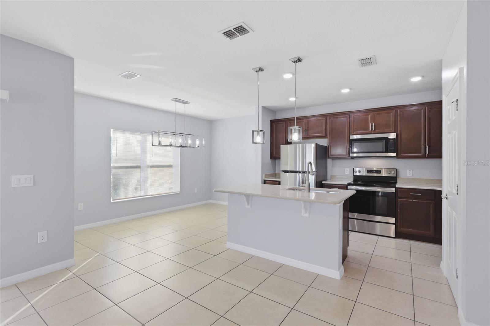 3400 BEAU Rd KISSIMMEE, FL 34746