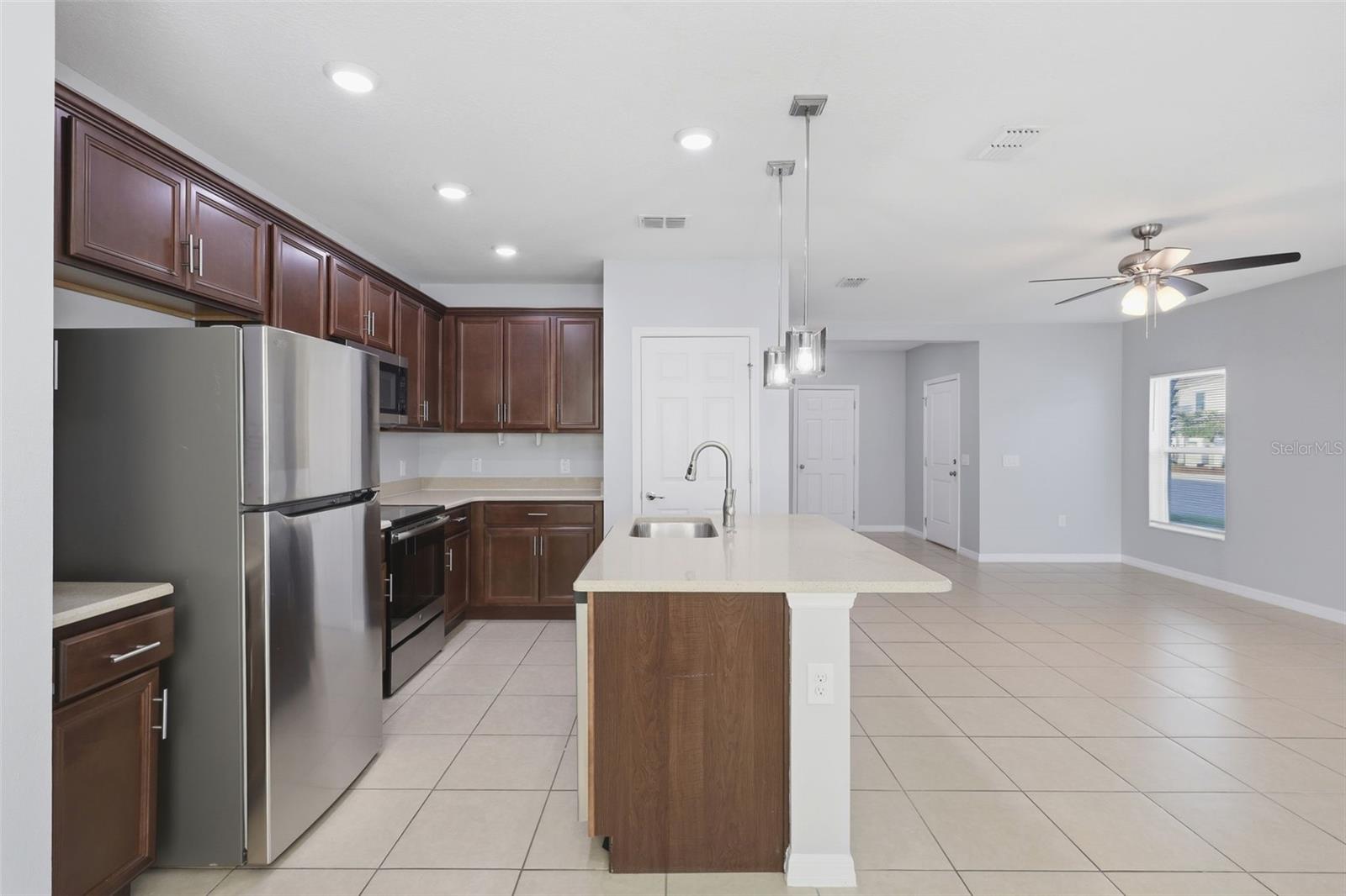 3400 BEAU Rd KISSIMMEE, FL 34746