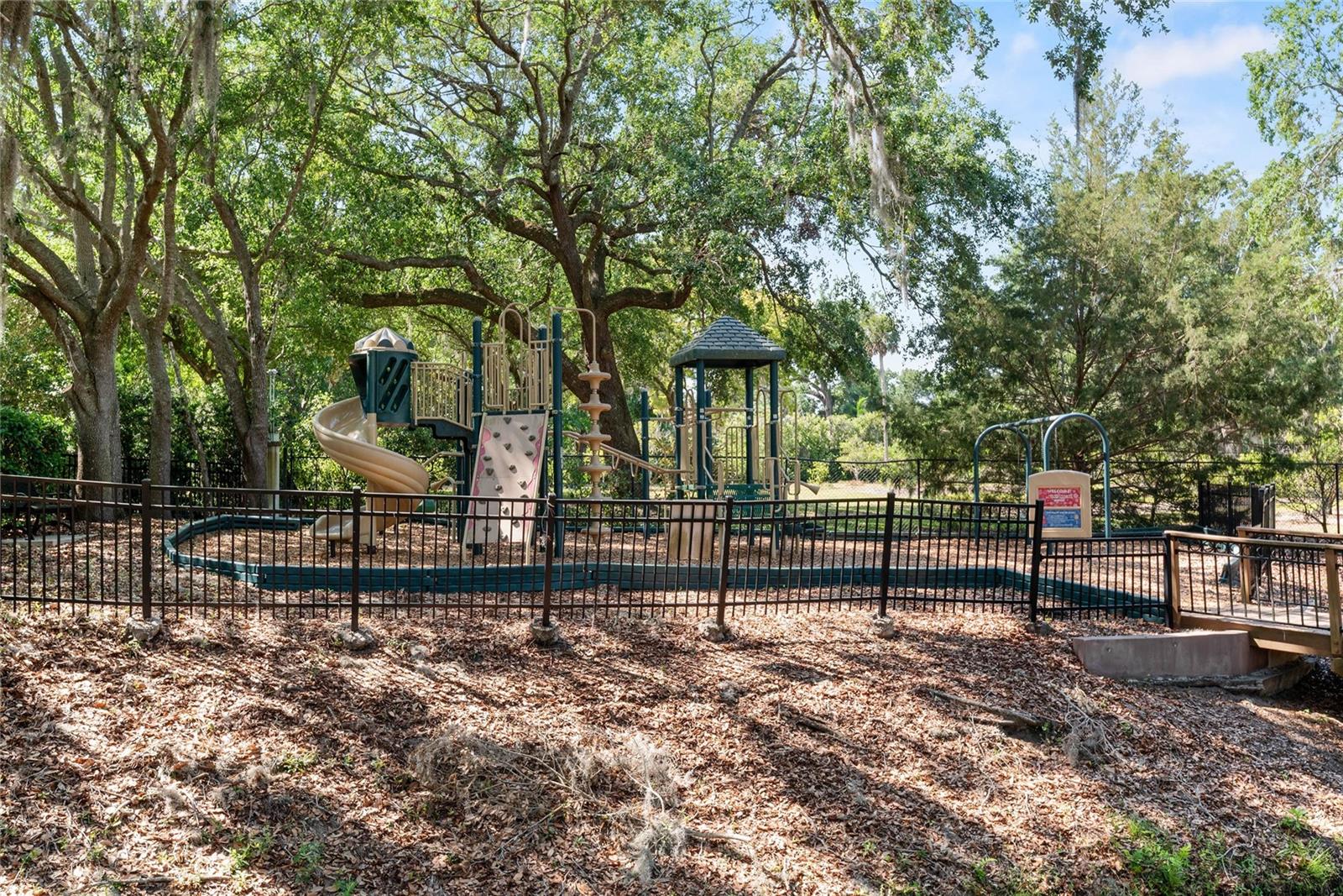 1112 PRESERVE Pt Dr WINTER PARK, FL 32789