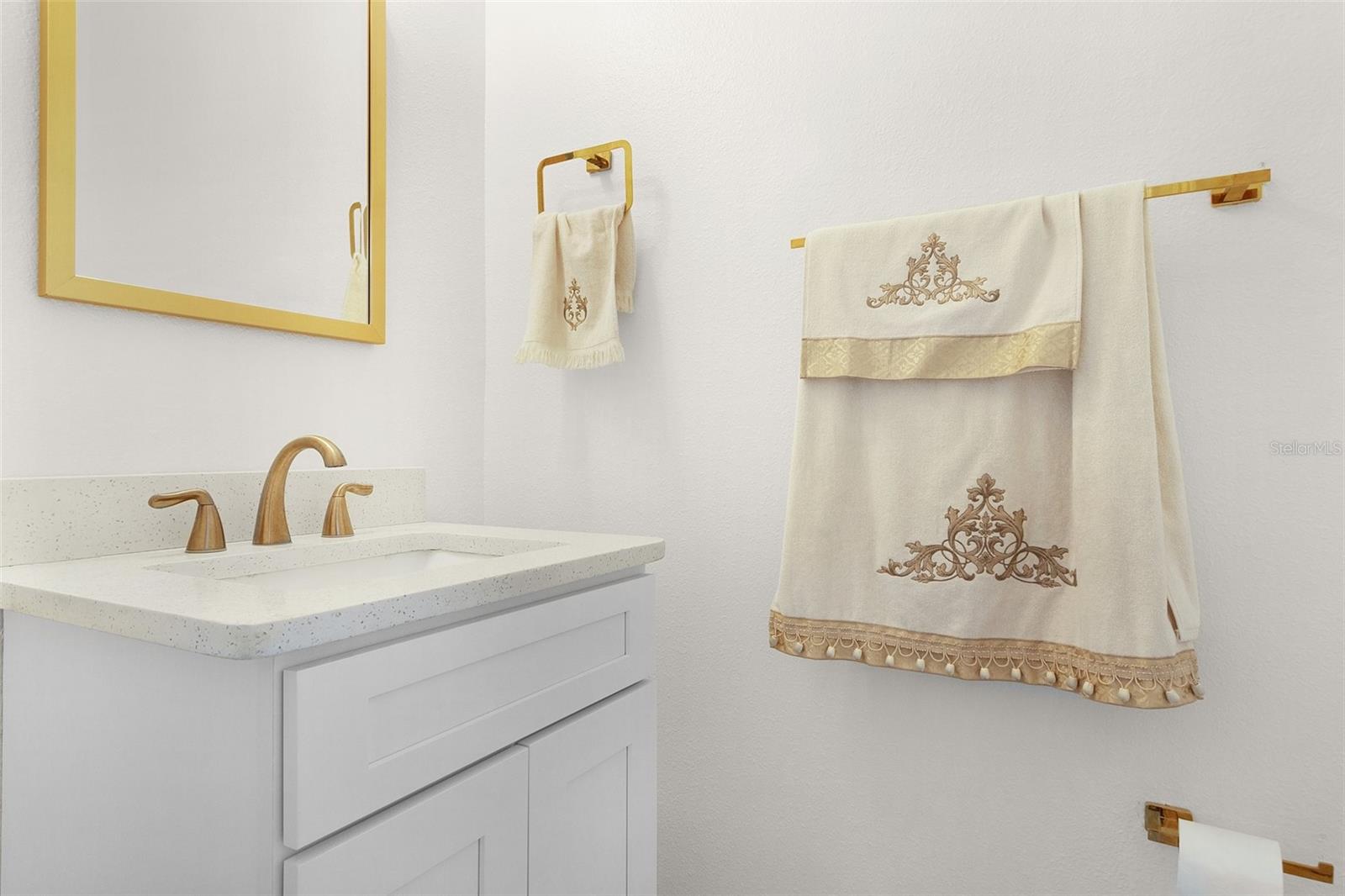 7406 OCONEE St REUNION, FL 34747