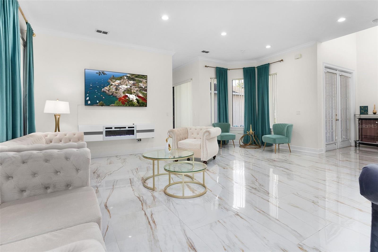 7406 OCONEE St REUNION, FL 34747