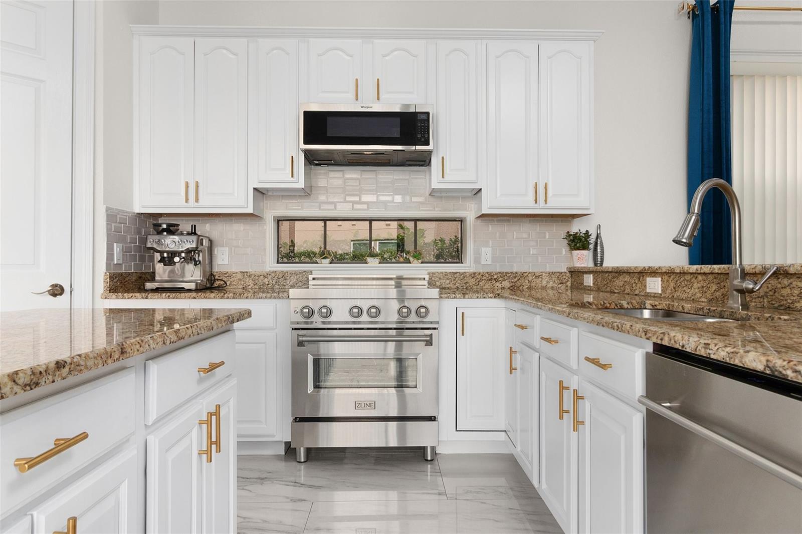 7406 OCONEE St REUNION, FL 34747