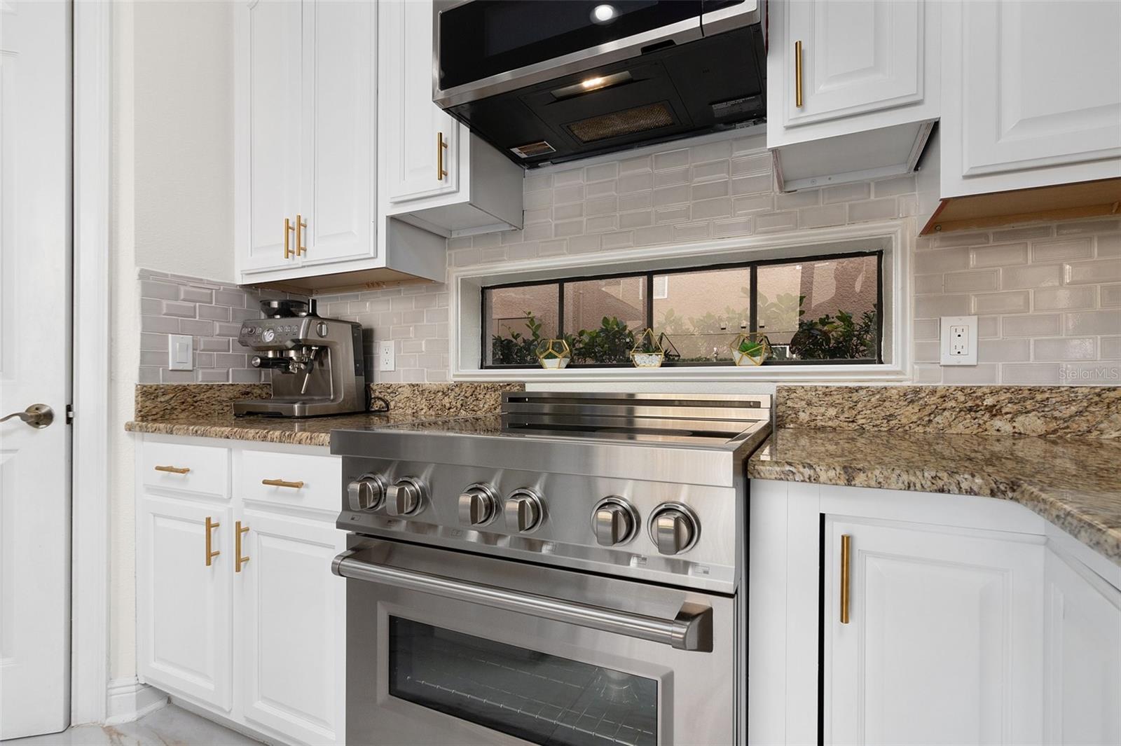 7406 OCONEE St REUNION, FL 34747