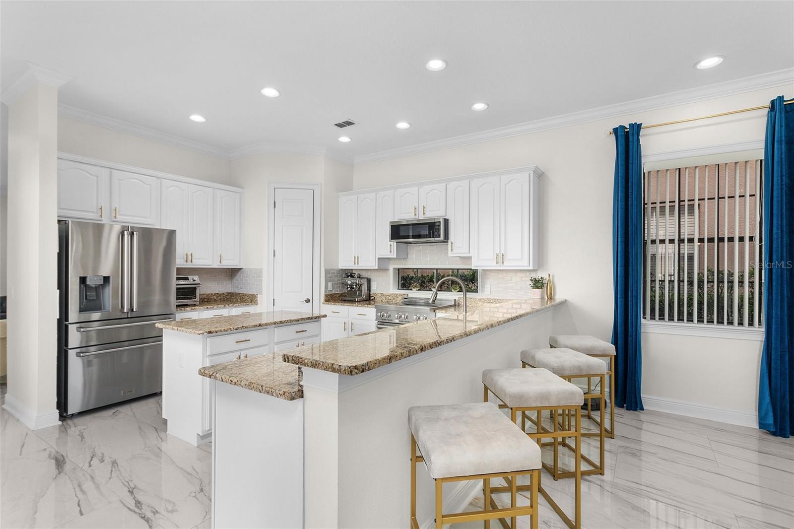 7406 OCONEE St REUNION, FL 34747