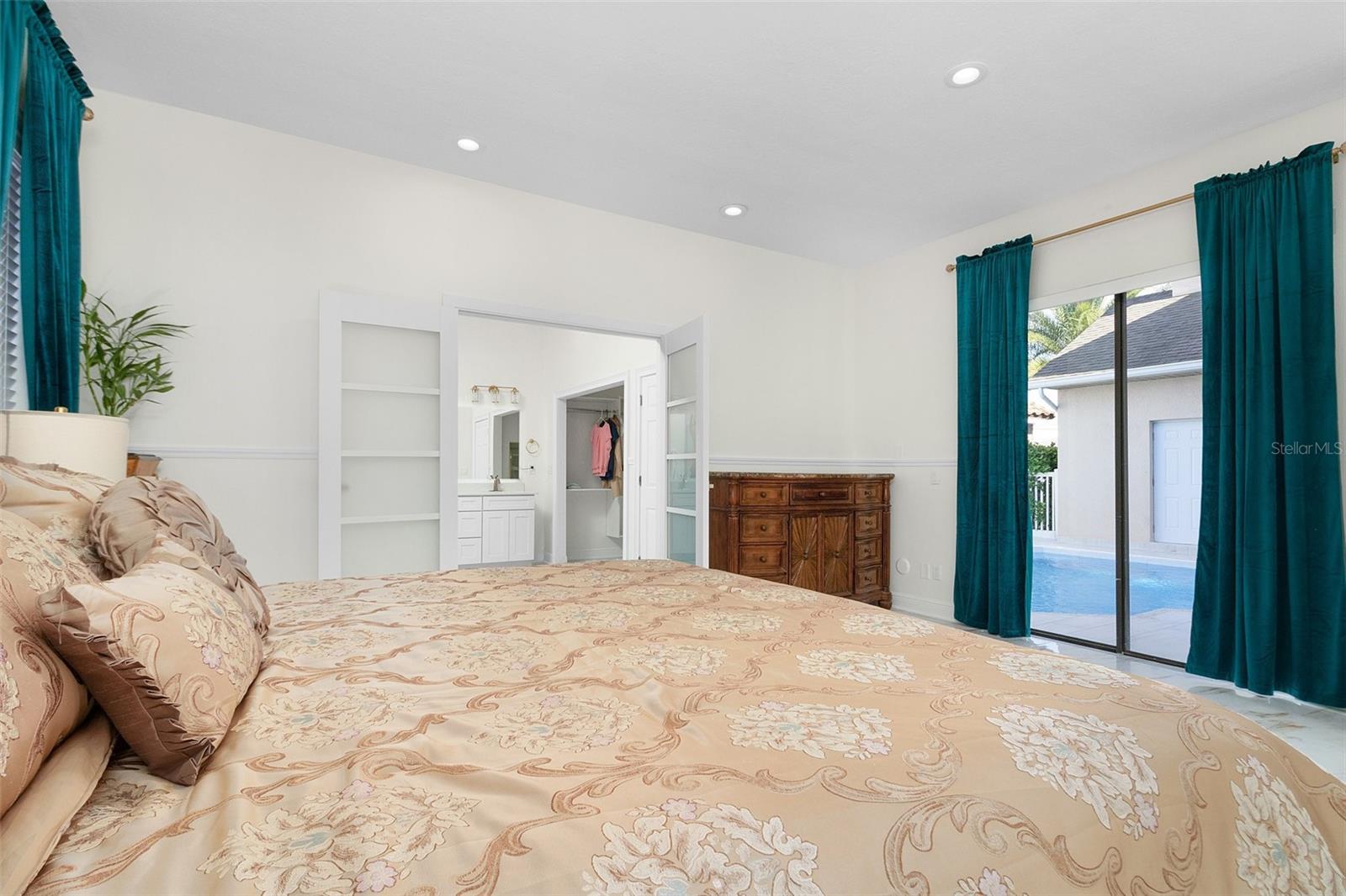 7406 OCONEE St REUNION, FL 34747