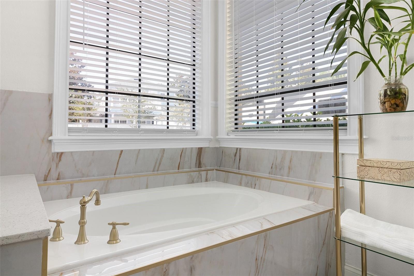 7406 OCONEE St REUNION, FL 34747