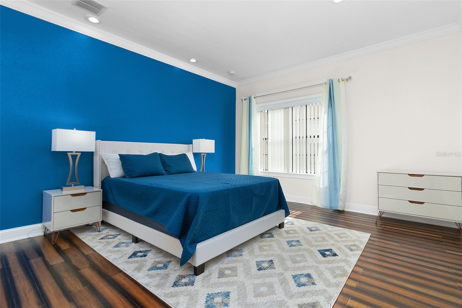 7406 OCONEE St REUNION, FL 34747