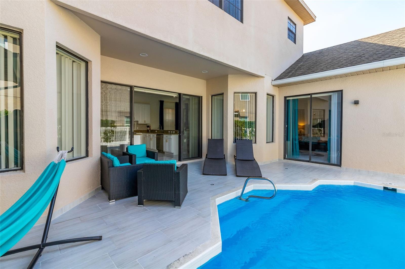 7406 OCONEE St REUNION, FL 34747