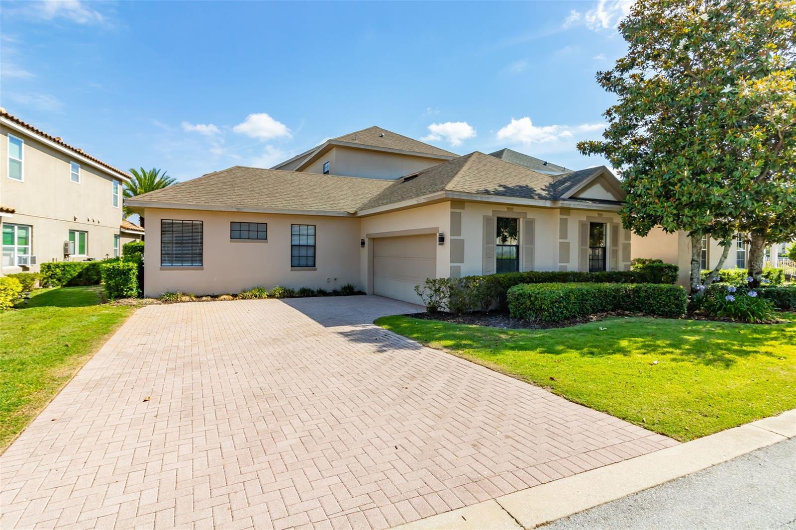 7406 OCONEE St REUNION, FL 34747