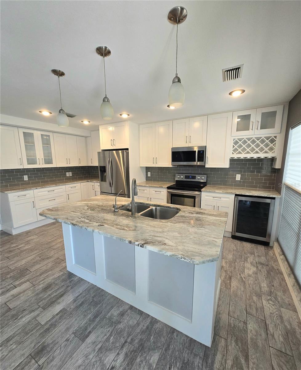 9707 CYPRESS SHADOW Ave TAMPA, FL 33647