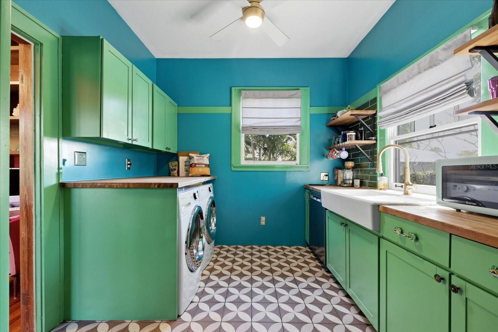 1024 23RD Ave ST PETERSBURG, FL 33704