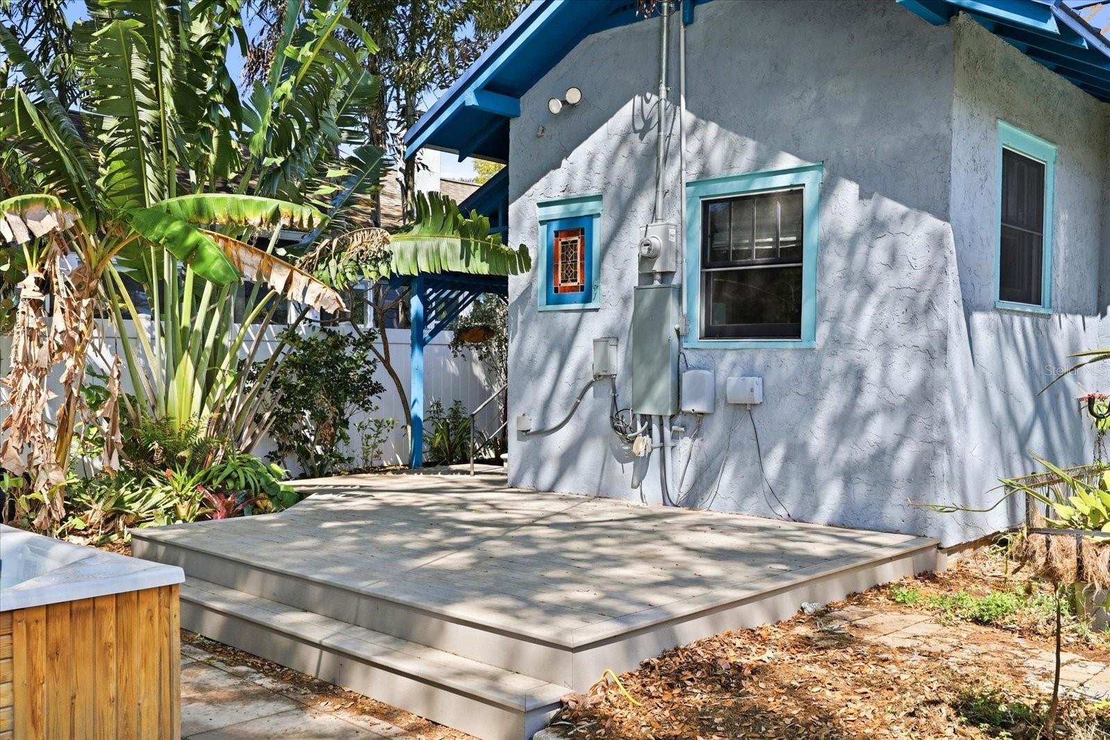 1024 23RD Ave ST PETERSBURG, FL 33704