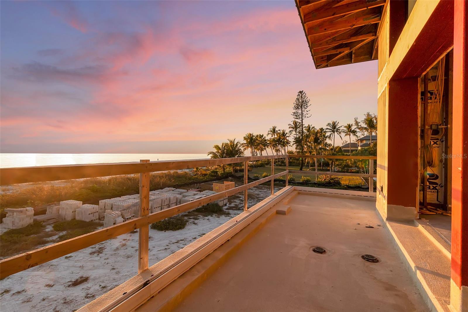 5965 GULF OF MEXICO Dr LONGBOAT KEY, FL 34228