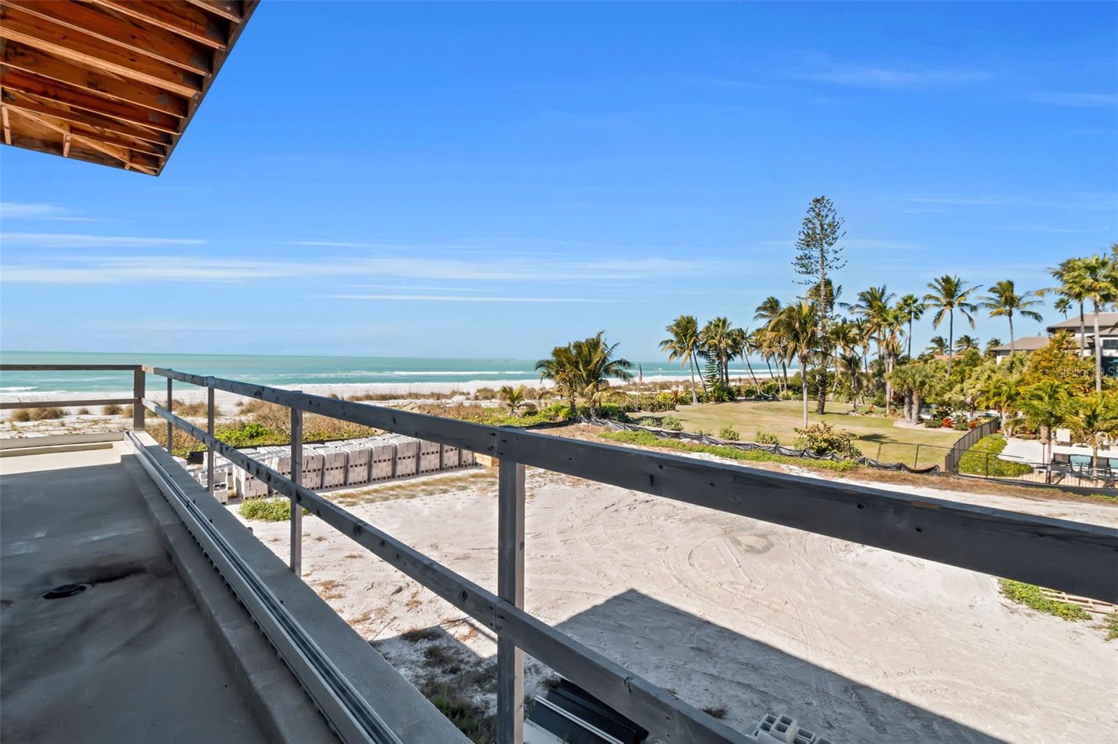 5965 GULF OF MEXICO Dr LONGBOAT KEY, FL 34228