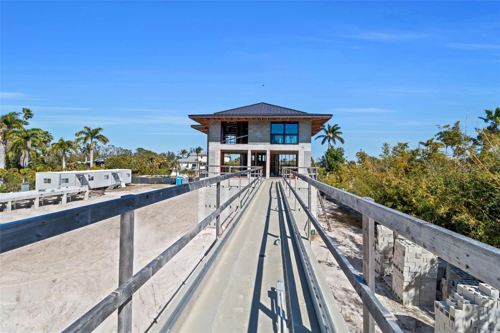 5965 GULF OF MEXICO Dr LONGBOAT KEY, FL 34228