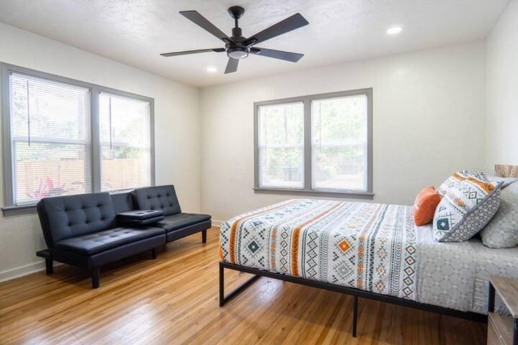 2008 PAGE Ave ORLANDO, FL 32806