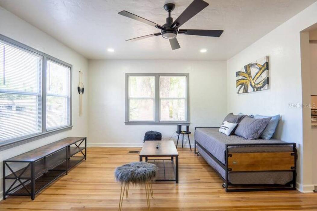 2008 PAGE Ave ORLANDO, FL 32806