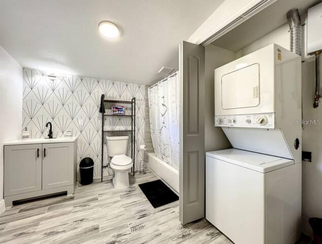 2008 PAGE Ave ORLANDO, FL 32806