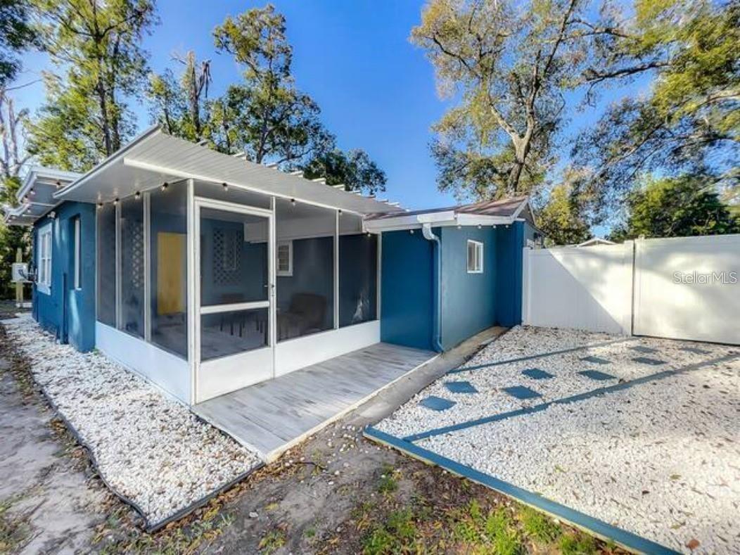 2008 PAGE Ave ORLANDO, FL 32806