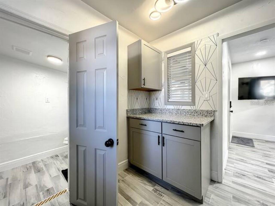 2008 PAGE Ave ORLANDO, FL 32806