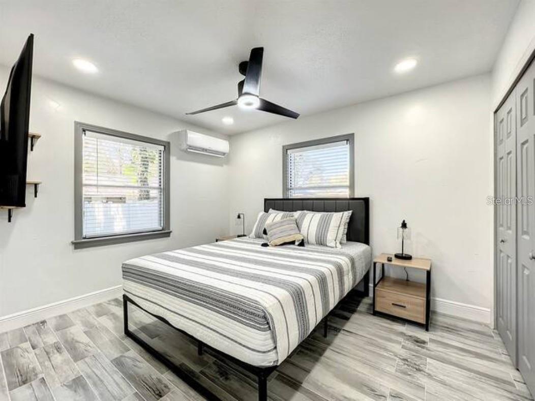 2008 PAGE Ave ORLANDO, FL 32806