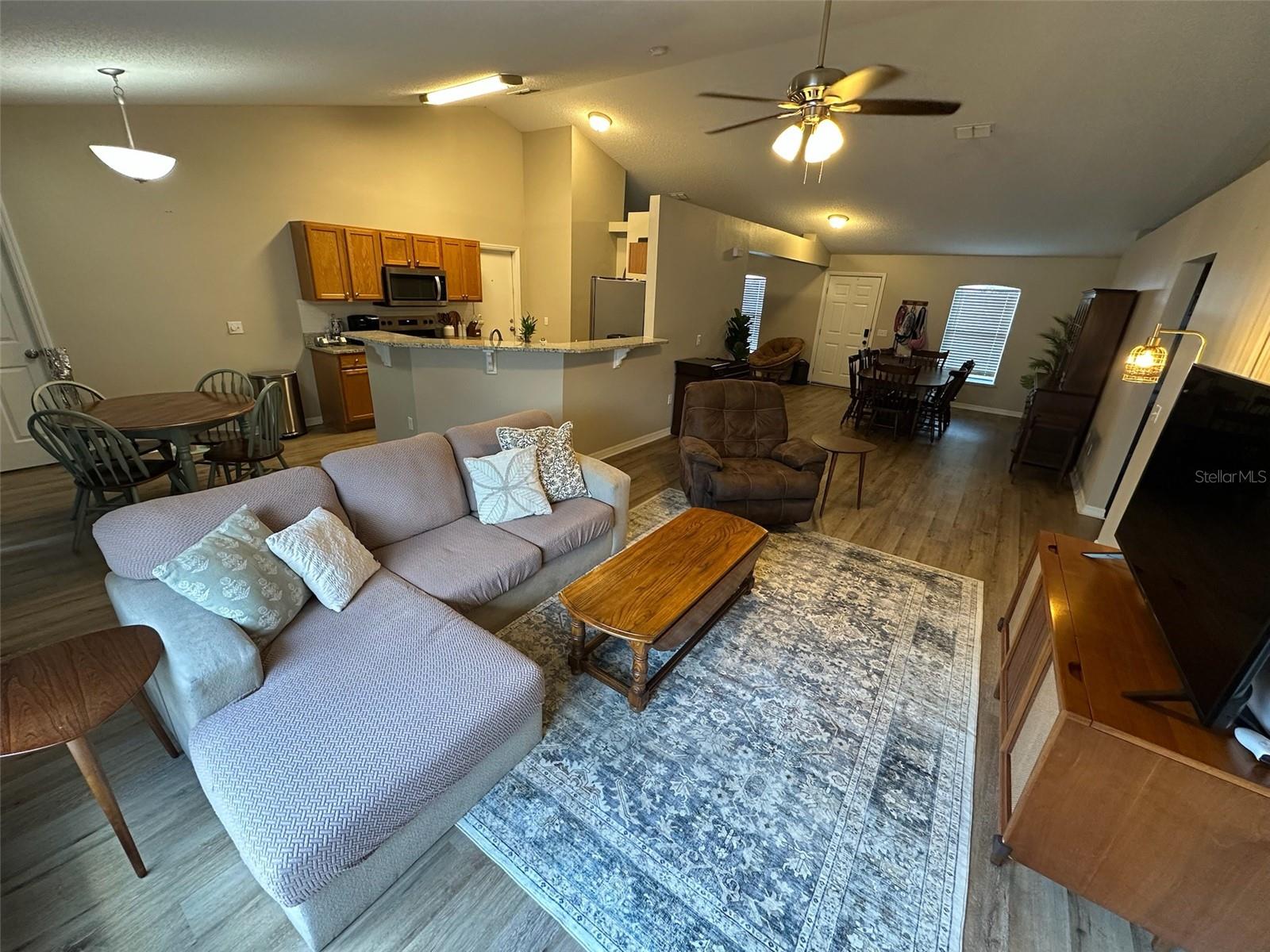 1346 DUNBARTON Ct KISSIMMEE, FL 34758