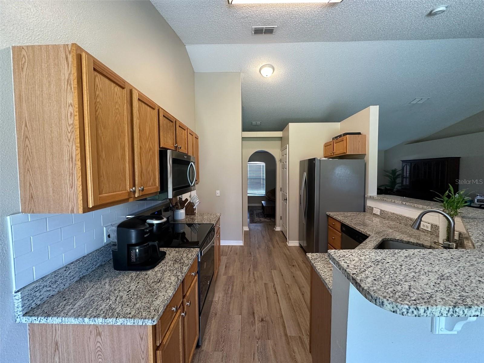 1346 DUNBARTON Ct KISSIMMEE, FL 34758