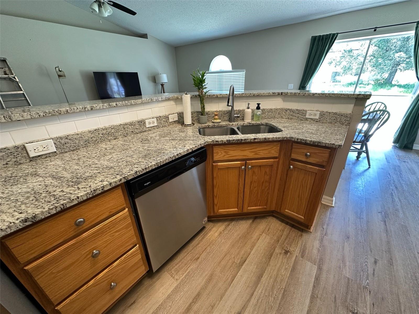 1346 DUNBARTON Ct KISSIMMEE, FL 34758