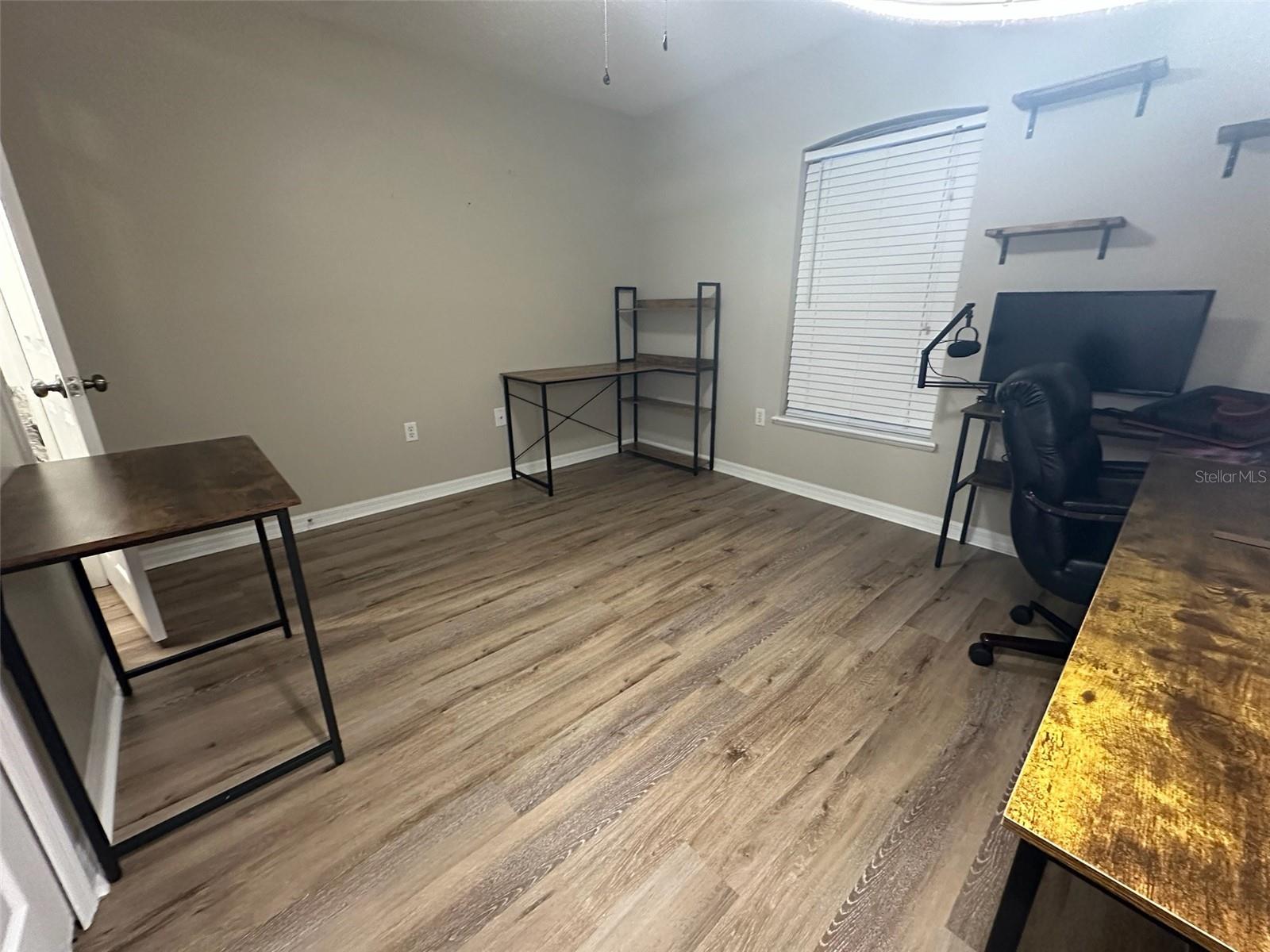 1346 DUNBARTON Ct KISSIMMEE, FL 34758