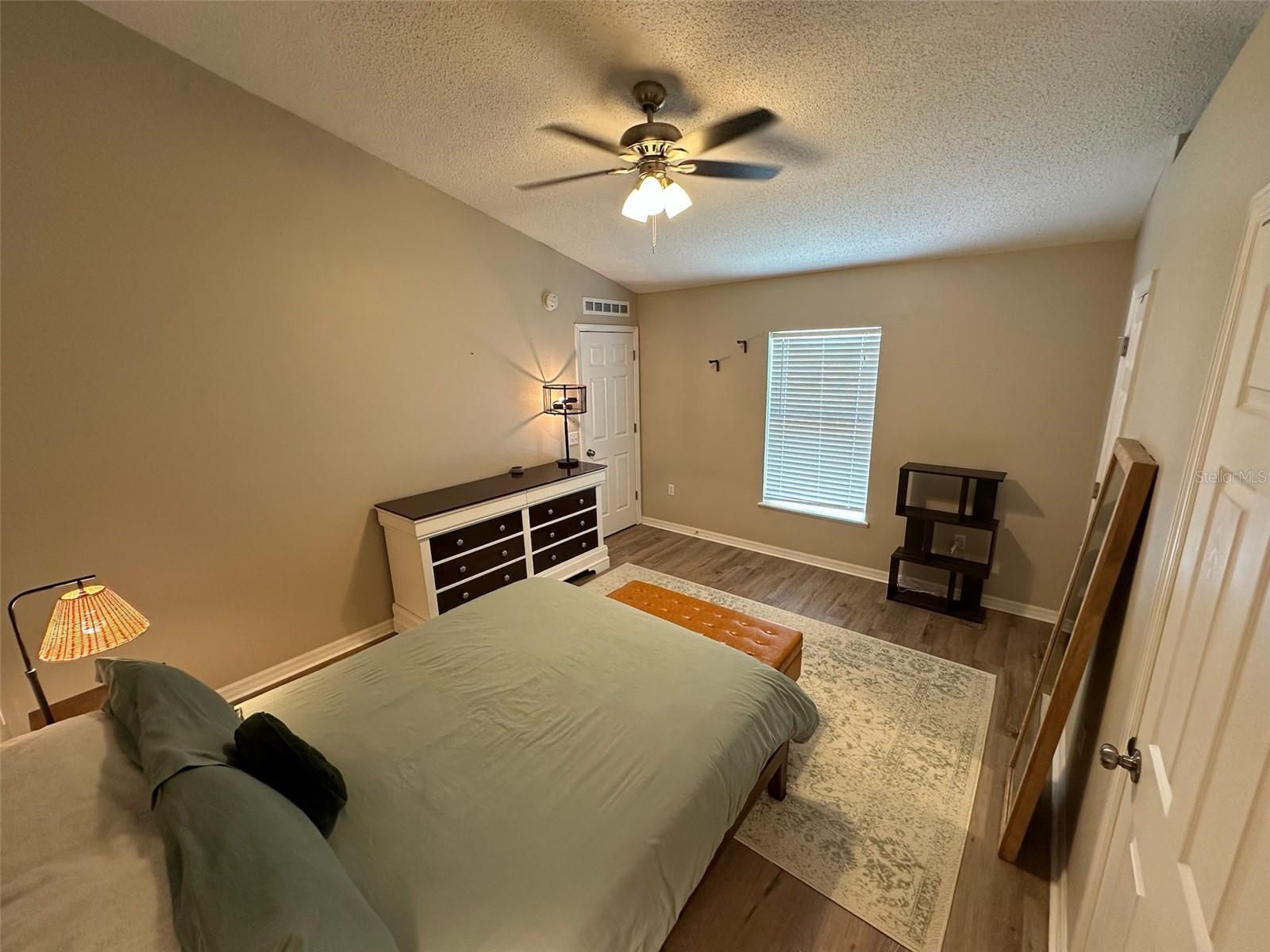 1346 DUNBARTON Ct KISSIMMEE, FL 34758