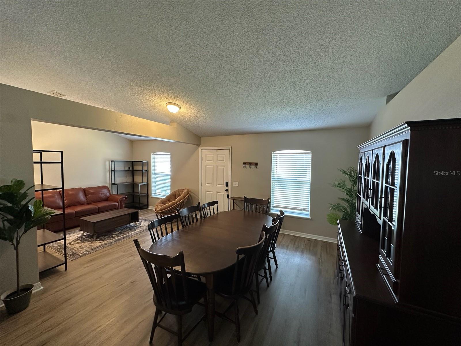 1346 DUNBARTON Ct KISSIMMEE, FL 34758