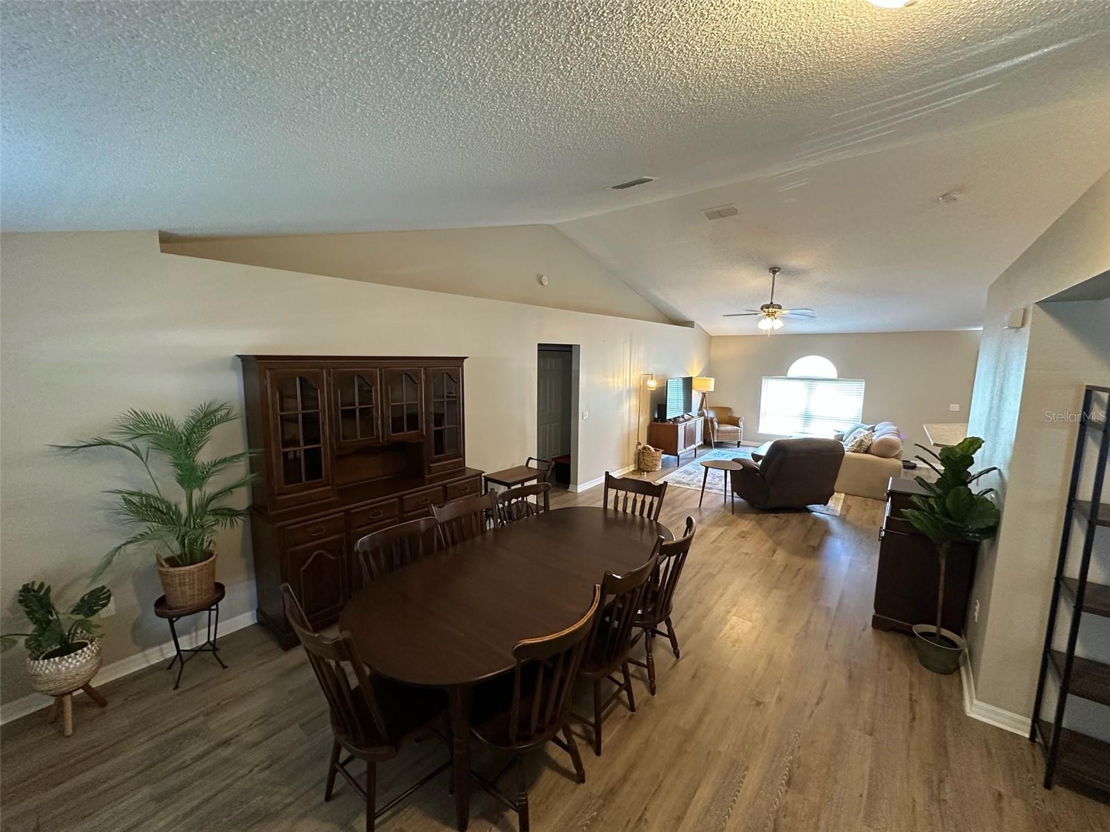 1346 DUNBARTON Ct KISSIMMEE, FL 34758