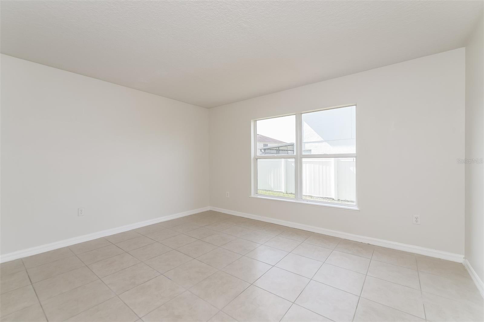 612 ELBRIDGE Dr KISSIMMEE, FL 34758
