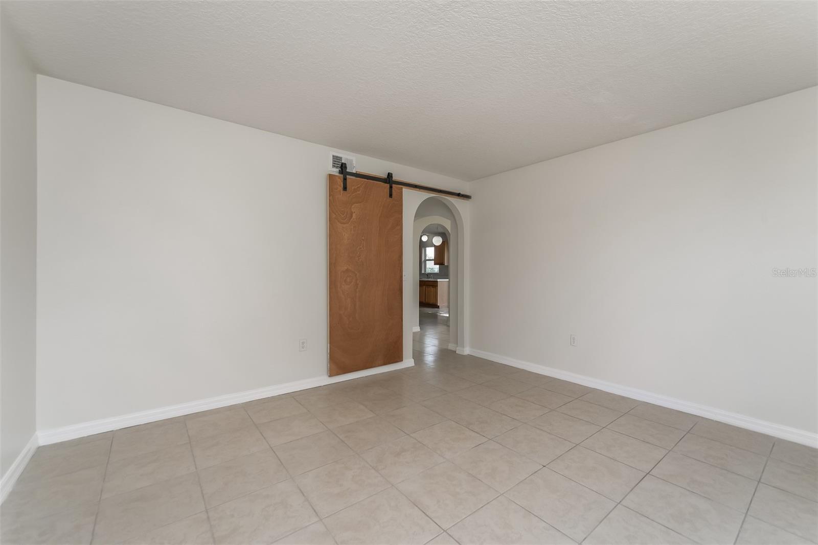 612 ELBRIDGE Dr KISSIMMEE, FL 34758