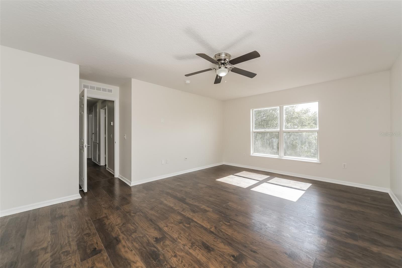 612 ELBRIDGE Dr KISSIMMEE, FL 34758