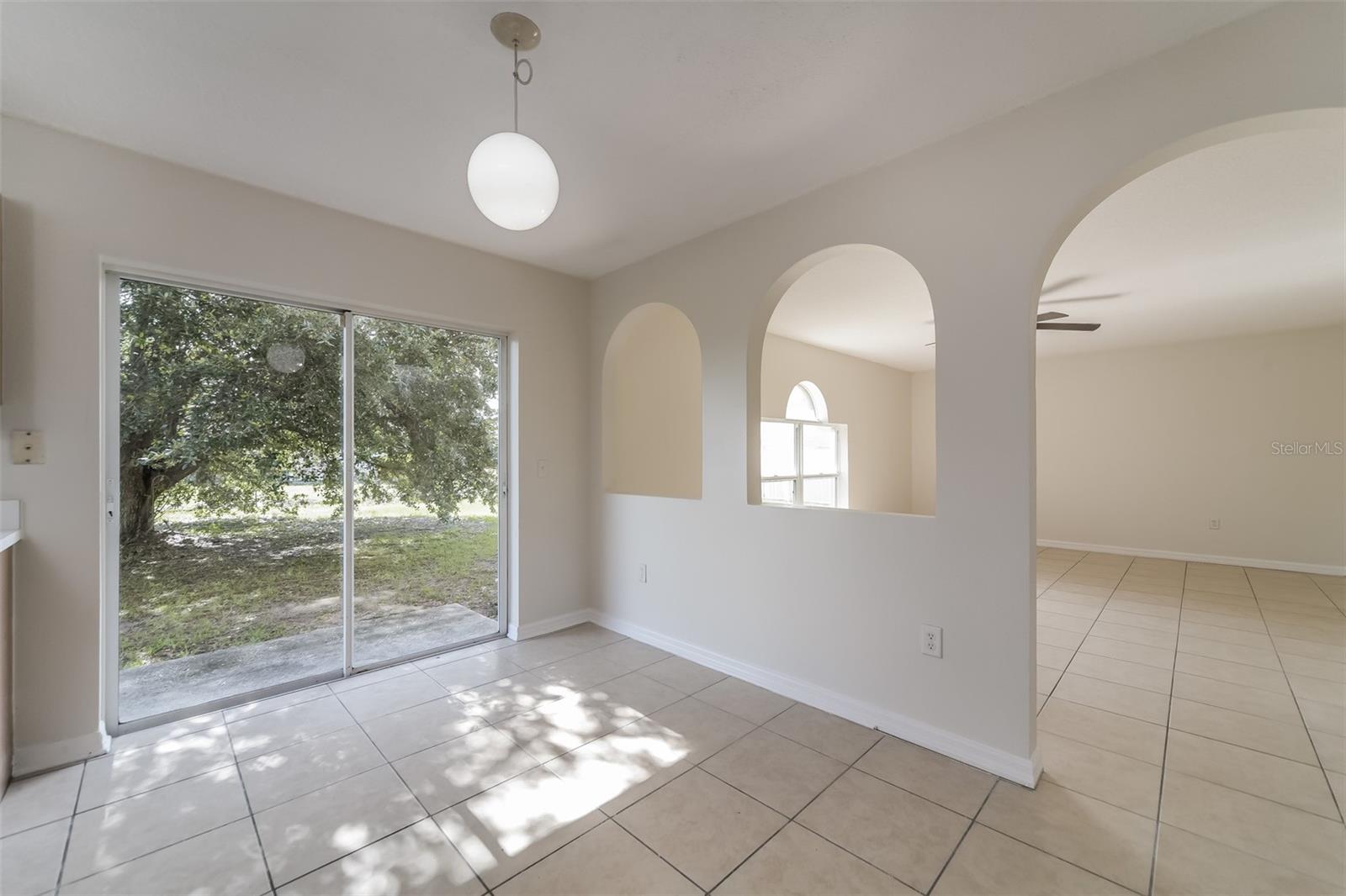 612 ELBRIDGE Dr KISSIMMEE, FL 34758