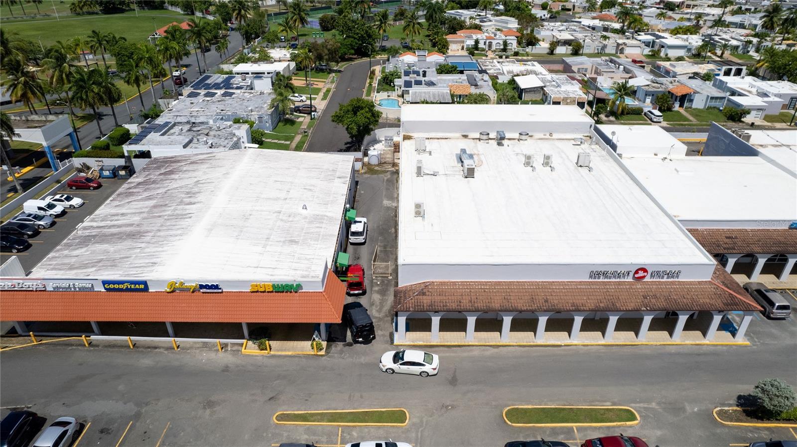 693- PR KM8th Ave DORADO, PR 00646