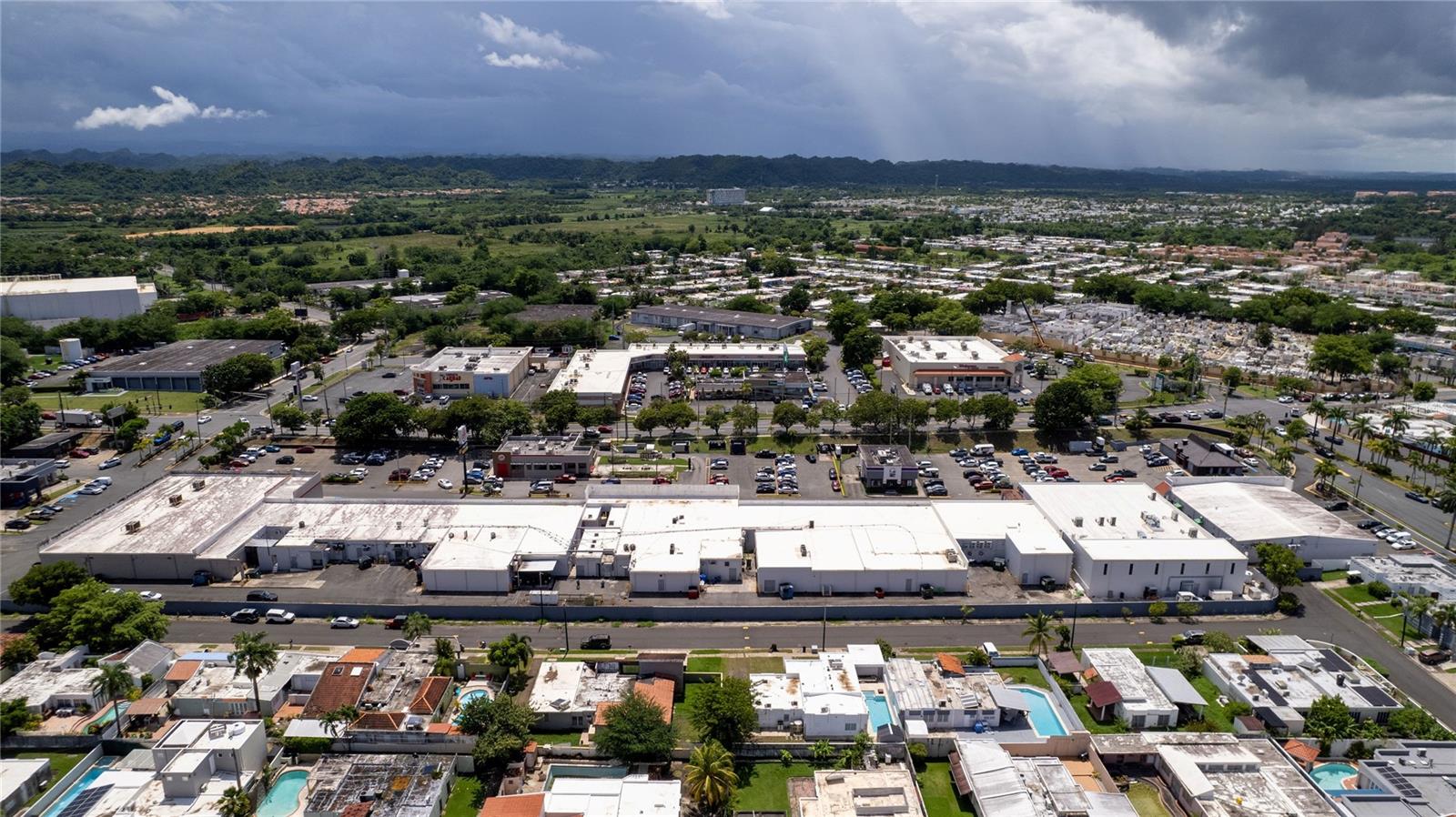 693- PR KM8th Ave DORADO, PR 00646